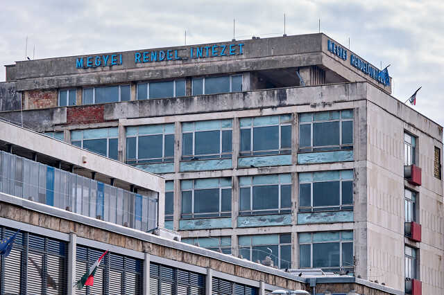 Kórház, sztk, rendelő