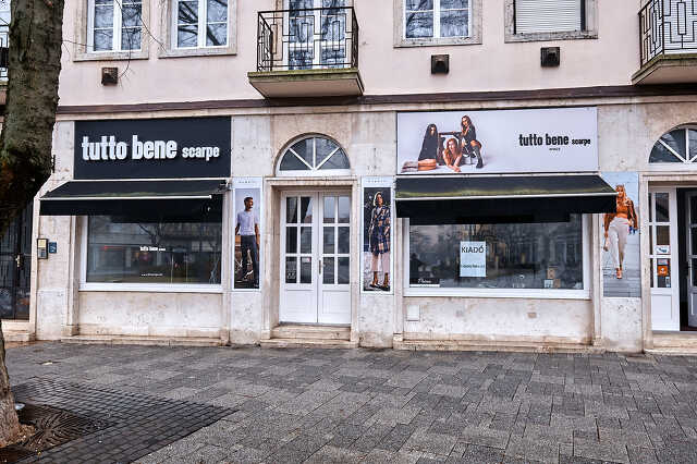 Bezárt üzletek Fő tér környéke