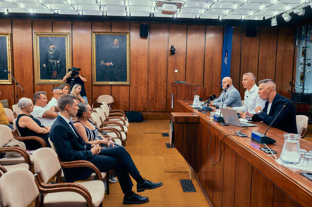 Azbesztfórum a szombathelyi városházán