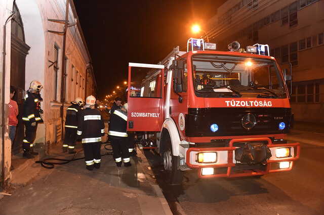 Lakástűz a szombathelyi Körmendi úton