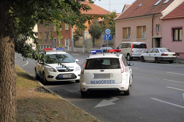 Részegen megszúrta a feleségét, életveszélyben a nő