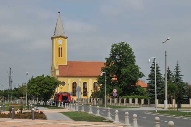 Répcelak - Fő tér