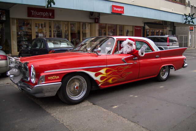 Rock and Roll Mikulás - Chrysler