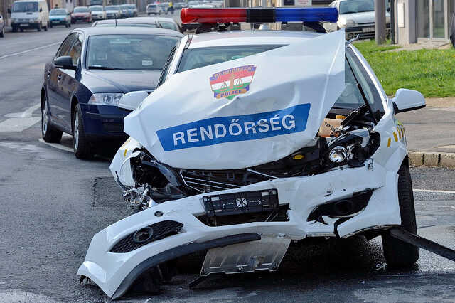 Rendőrautó balesete Szombathelyen