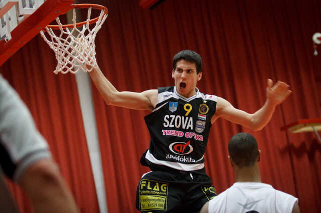 Egis Körmend - Falco Trenc Optika KC Szombathely