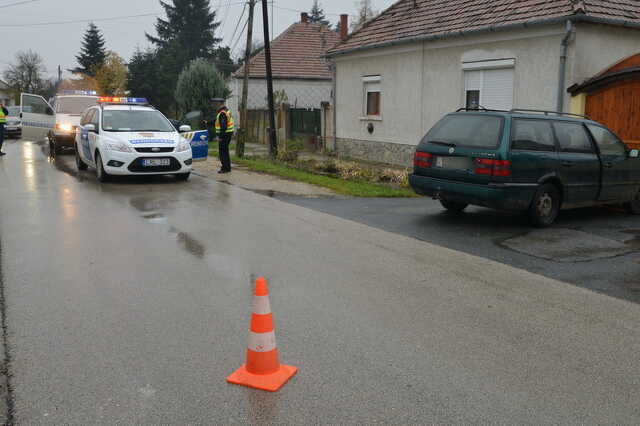 Tolató autó gázolta el az idős asszonyt