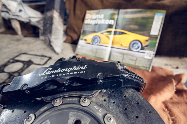 Lamborghini Huracan a hegyhátsáli autóbontóban