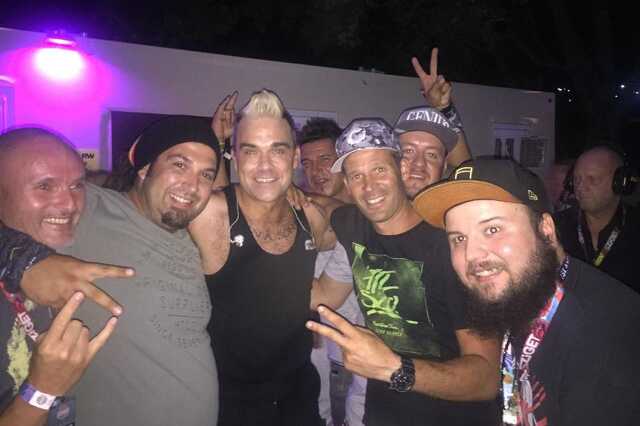 Robbie Williams és az Ocho Macho