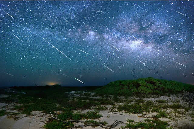 Éta Aquarida meteorraj 2013-ban