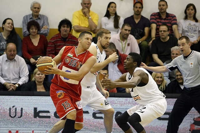 Szolnoki Olaj KK - Egis Körmend 83-62