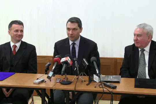 lázár jános és az áramszolgáltatók (videó)