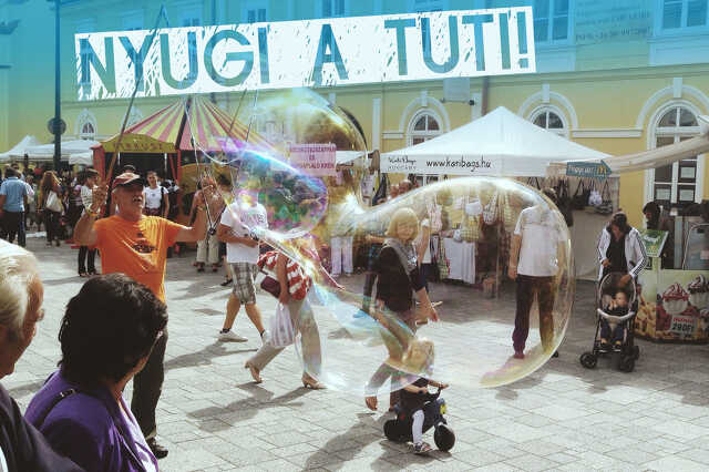 nyugi a tuti karnevál