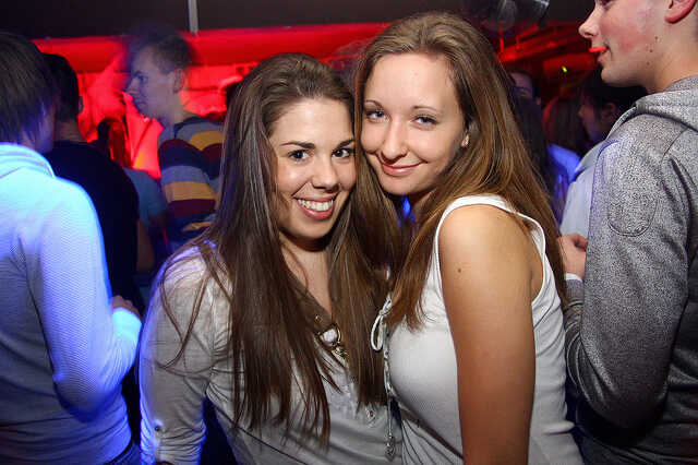 90-es évek partyja az aClubban