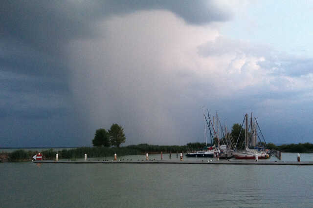 Zivatar a Balatonnál