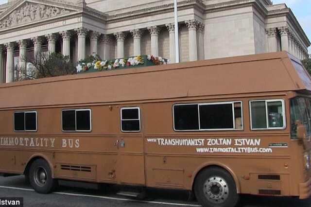 A halhatatlanság busza