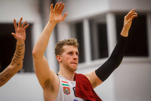 Egis Körmend - Naturtex-SZTE-Szedeák