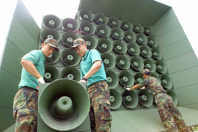 Ezekkel a hangszórókkal harsog a dél-koreai propaganda Észak-Korea felé