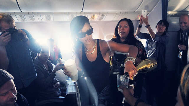 Rihanna 777
