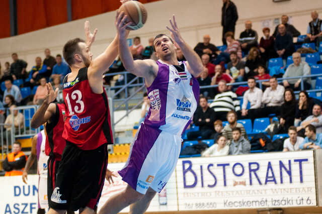 KTE-Duna Aszfalt - Egis Körmend 86-74 