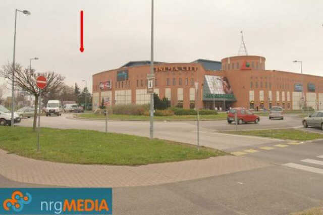 Savaria Plaza mellett eladó telek