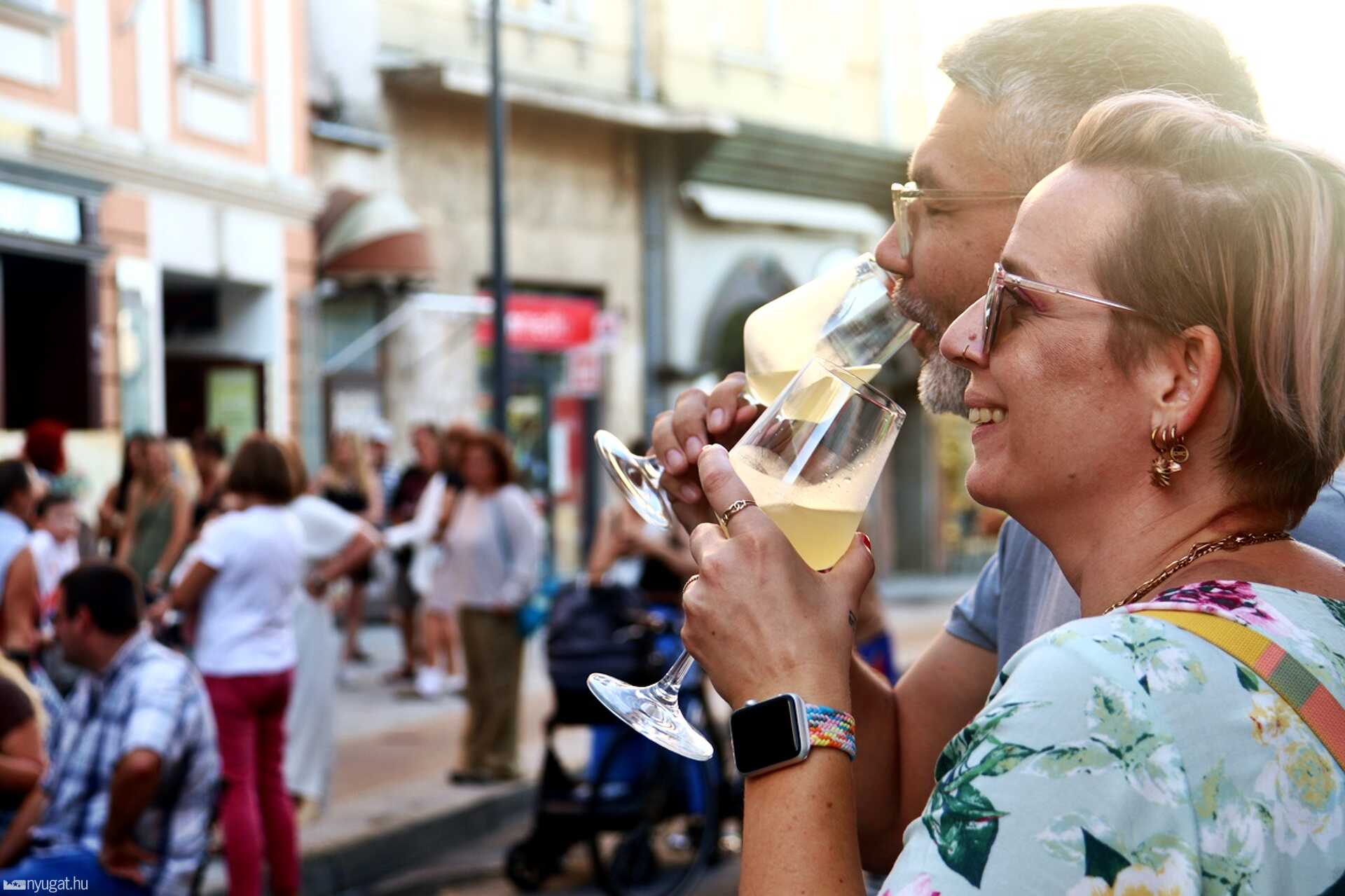 Utcaművészeti fesztivál 2023. a vihar után 