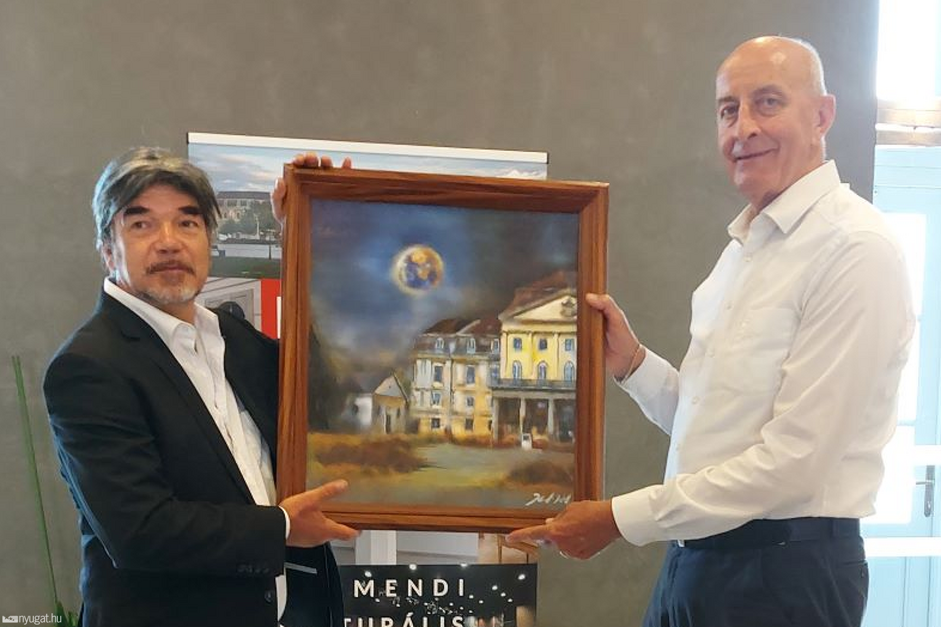 Kárpáti Péter felajánlja képeit