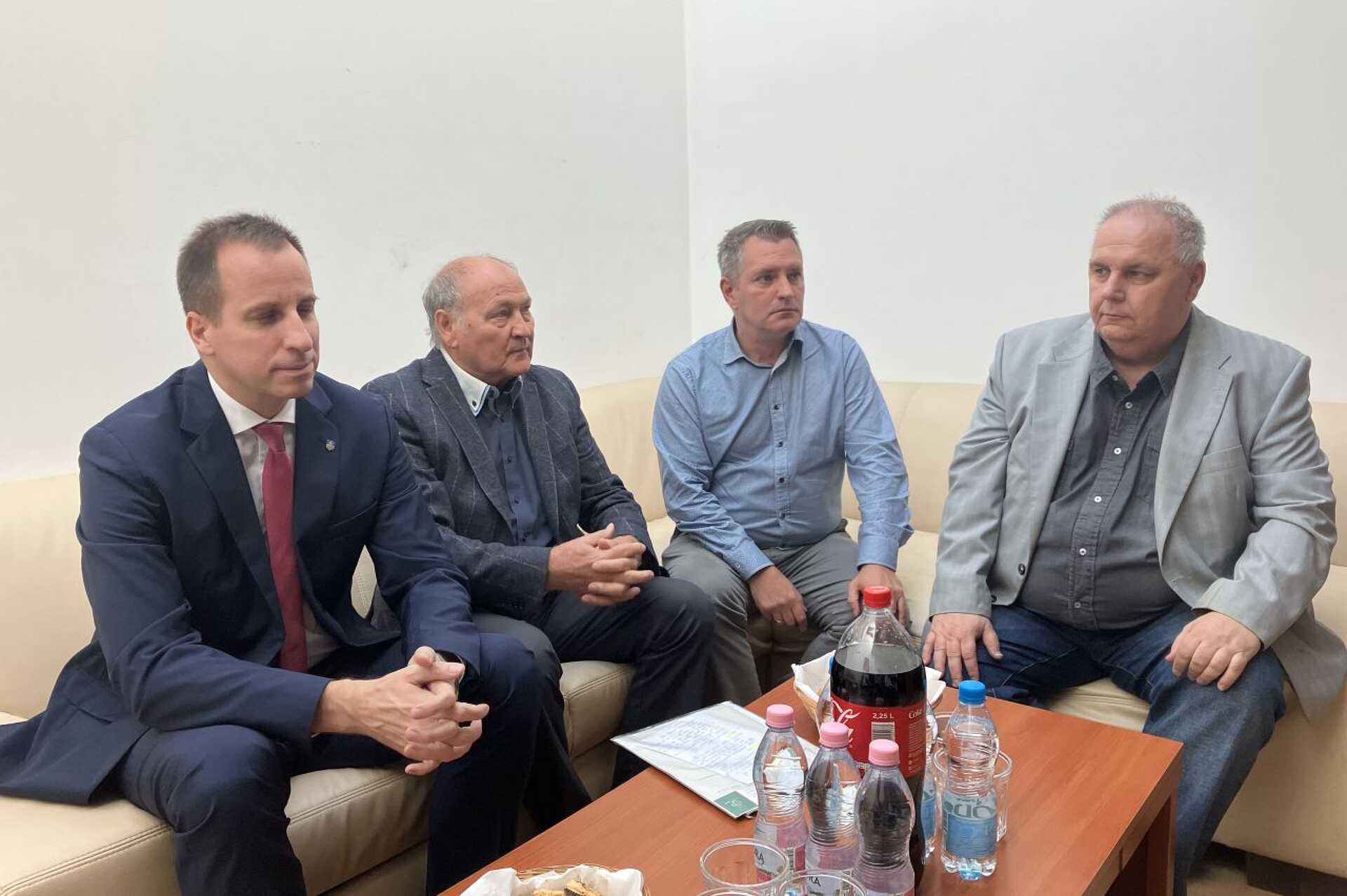 Balról: László Győző, Kalmár Attila, Volsik Tibor, Szarka Tibor
