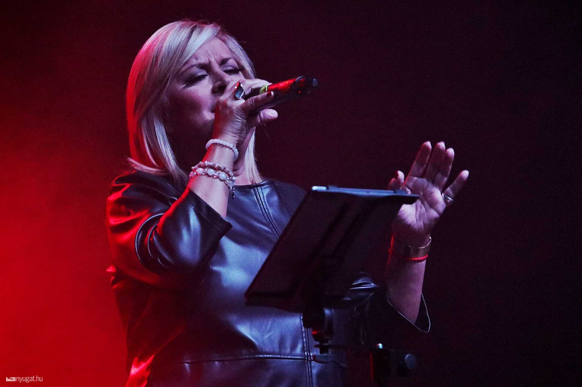 Cserháti Zsuzsa emlékkoncert az Agorában