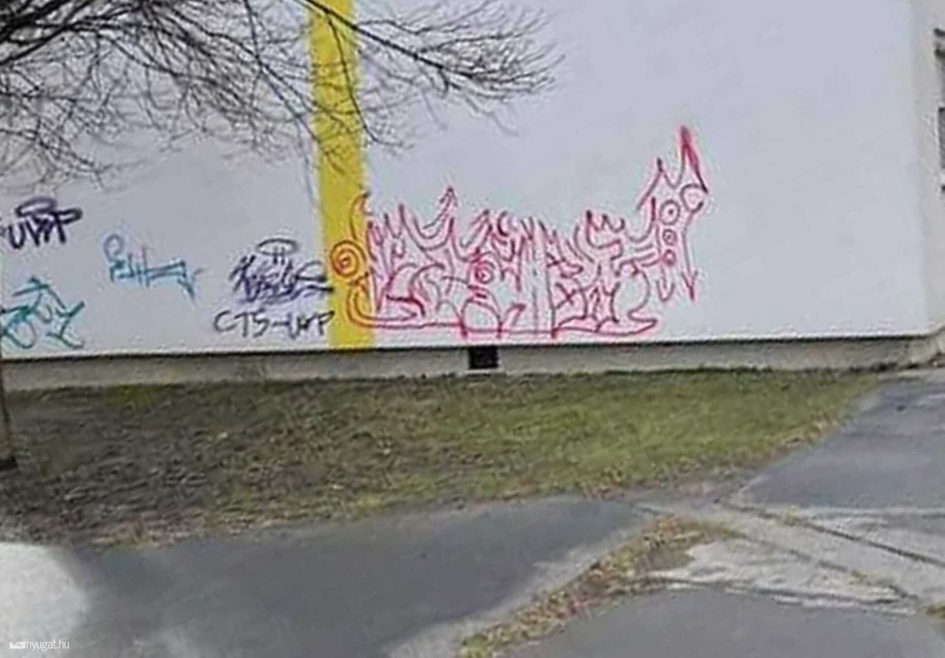 A ház lakói nem örültek a díszítésnek.