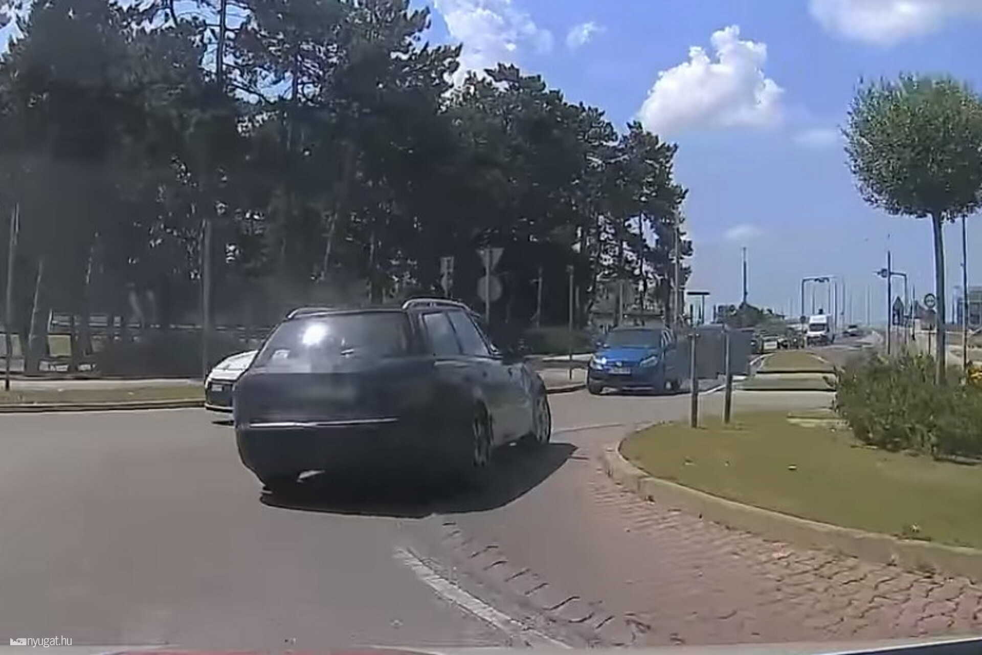 A férfi időnként szembe ment a forgalommal...
