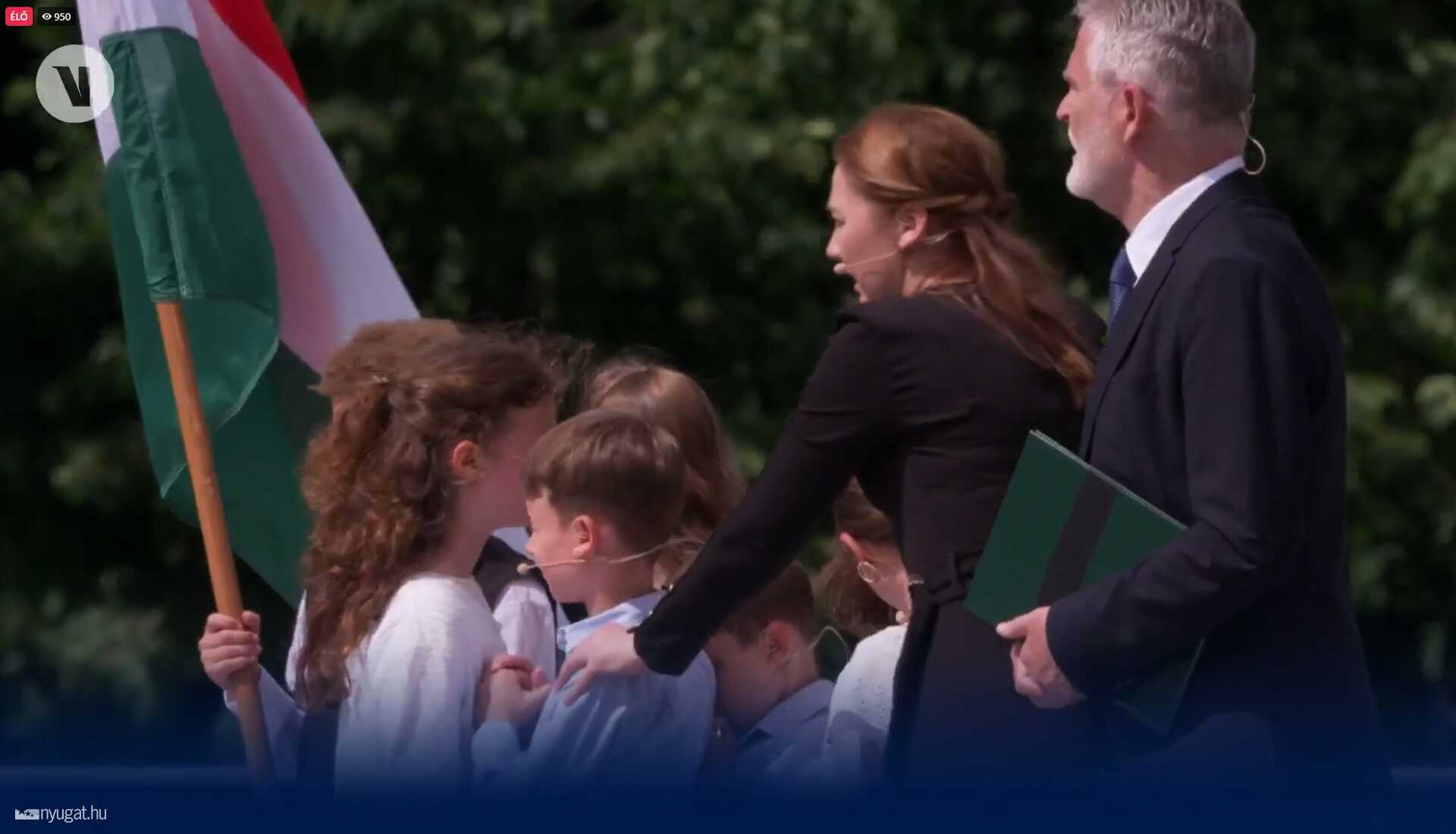 Háborús játék gyerekekkel a békemeneten