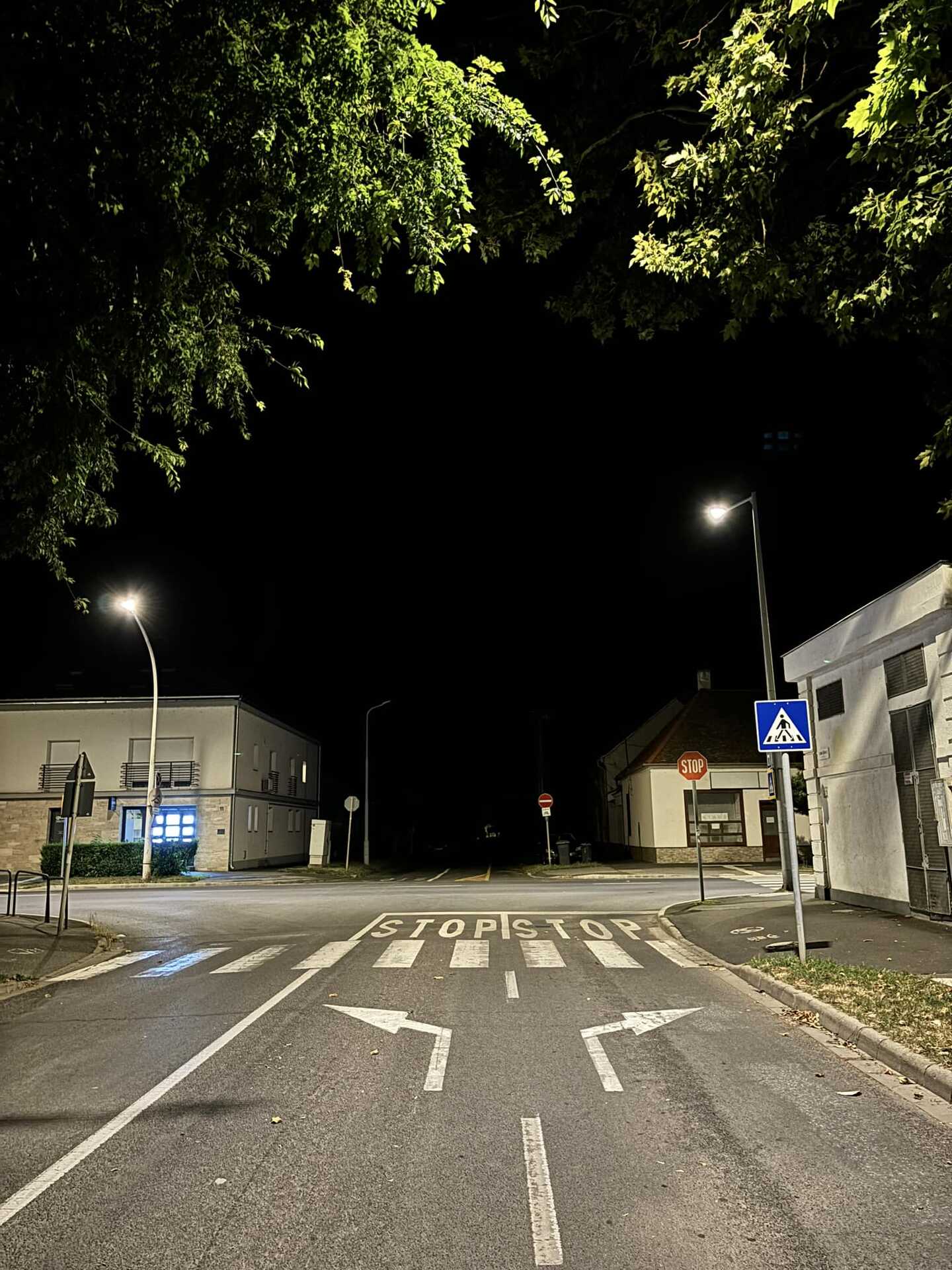 A látvány magával ragad, ahogy a sötétség is, ha besétálsz ide