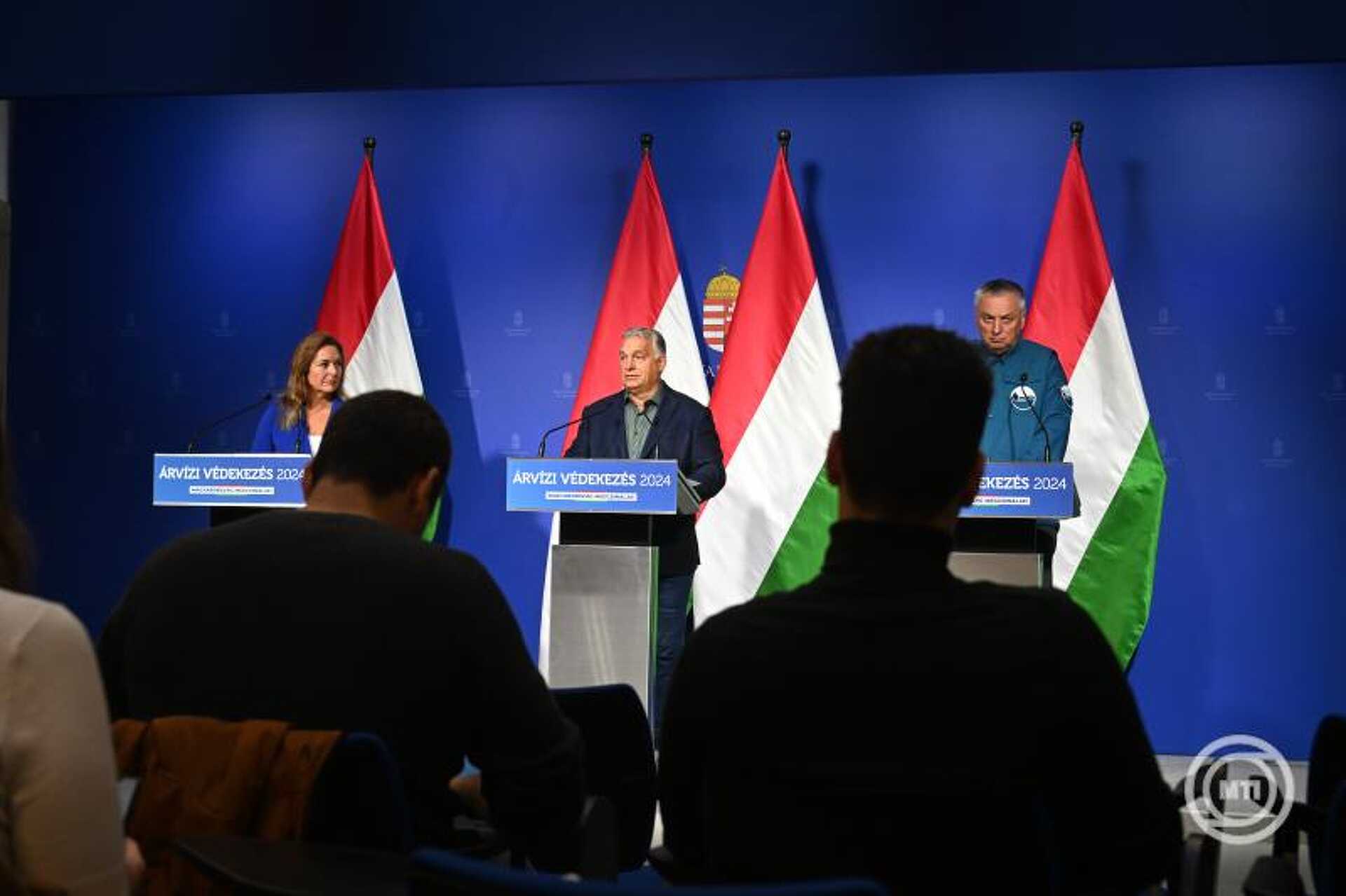 Orbán Viktor miniszterelnök sajtótájékoztatót tart az árvíz elleni védekezésről 
