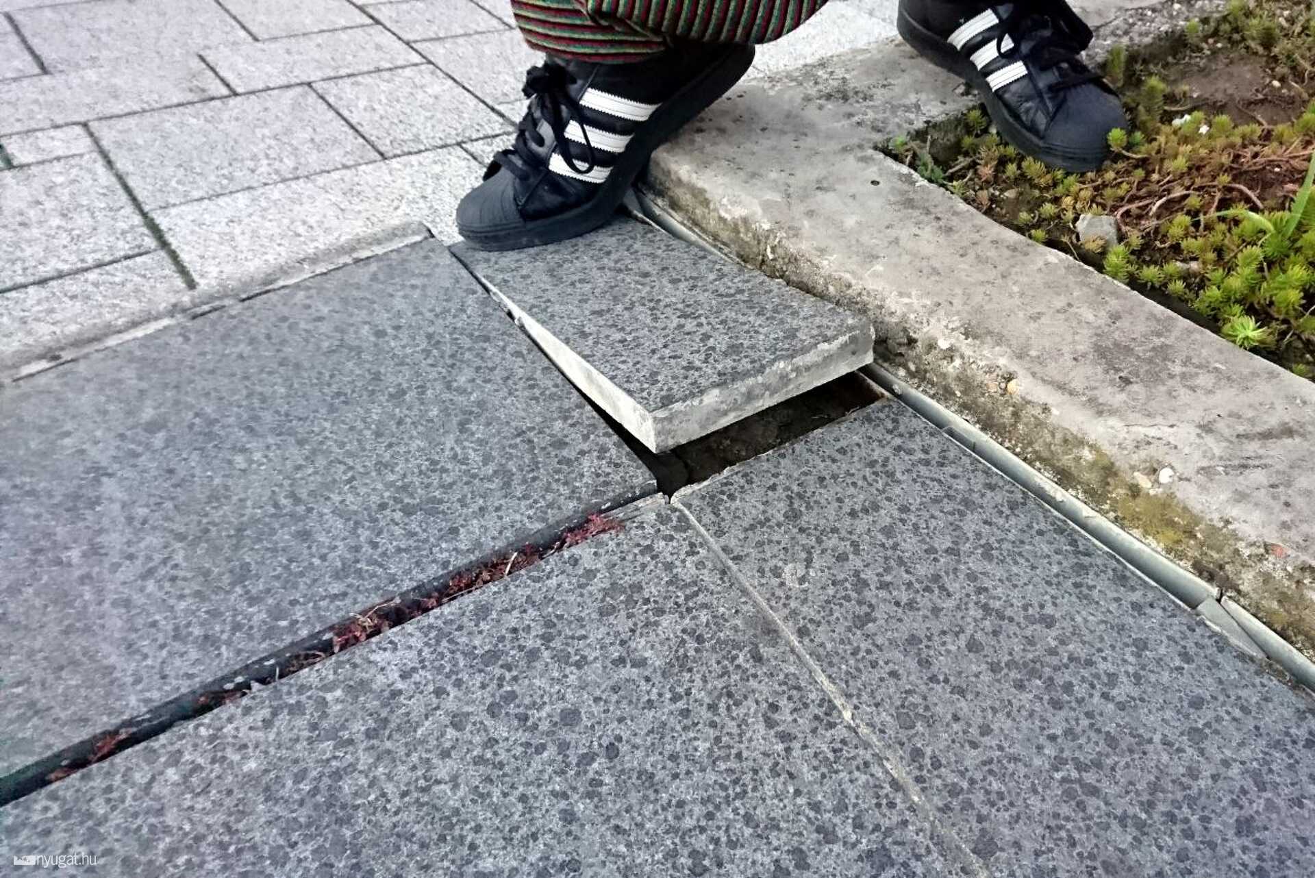 Nem csak ez az egy mozog