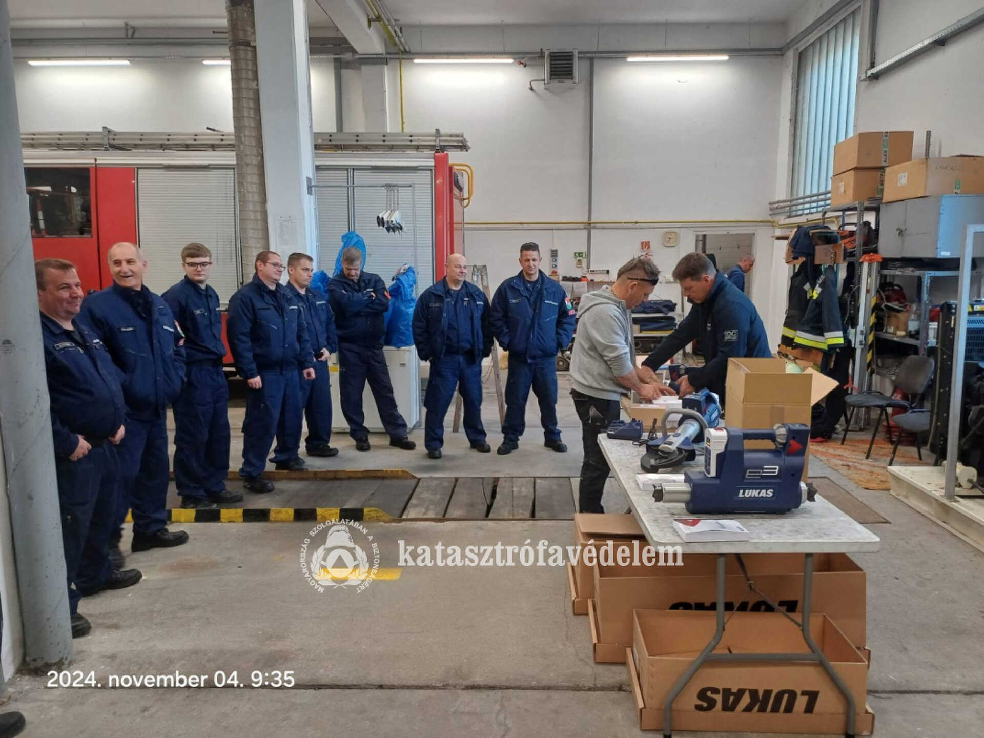 Egy feszítő-vágóval és egy feszítőhengerrel gyarapodtak a sárvári tűzoltók 