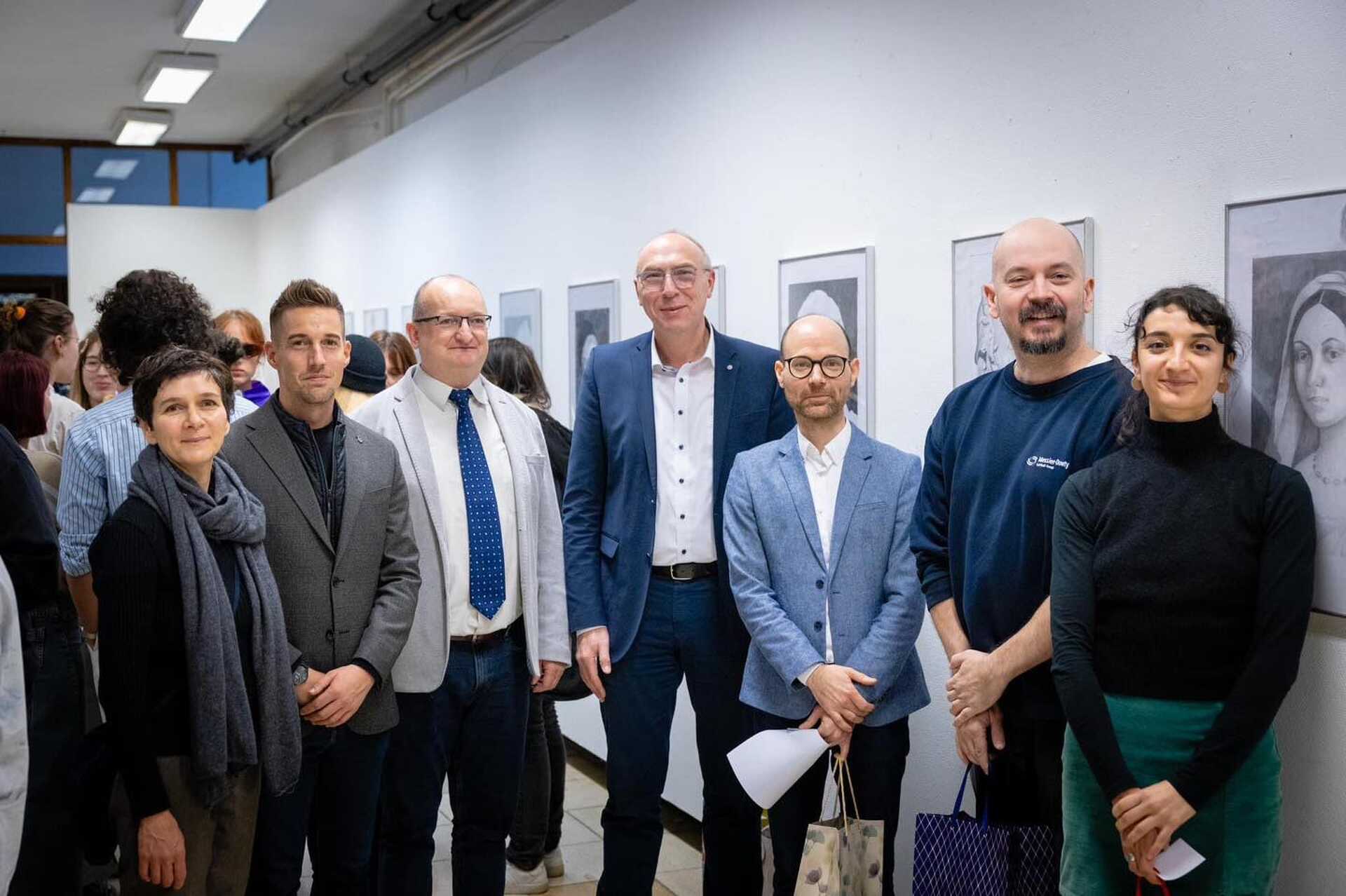 Between Schools 2.0 kiállítás a szombathelyi Művészeti Gimnáziumban