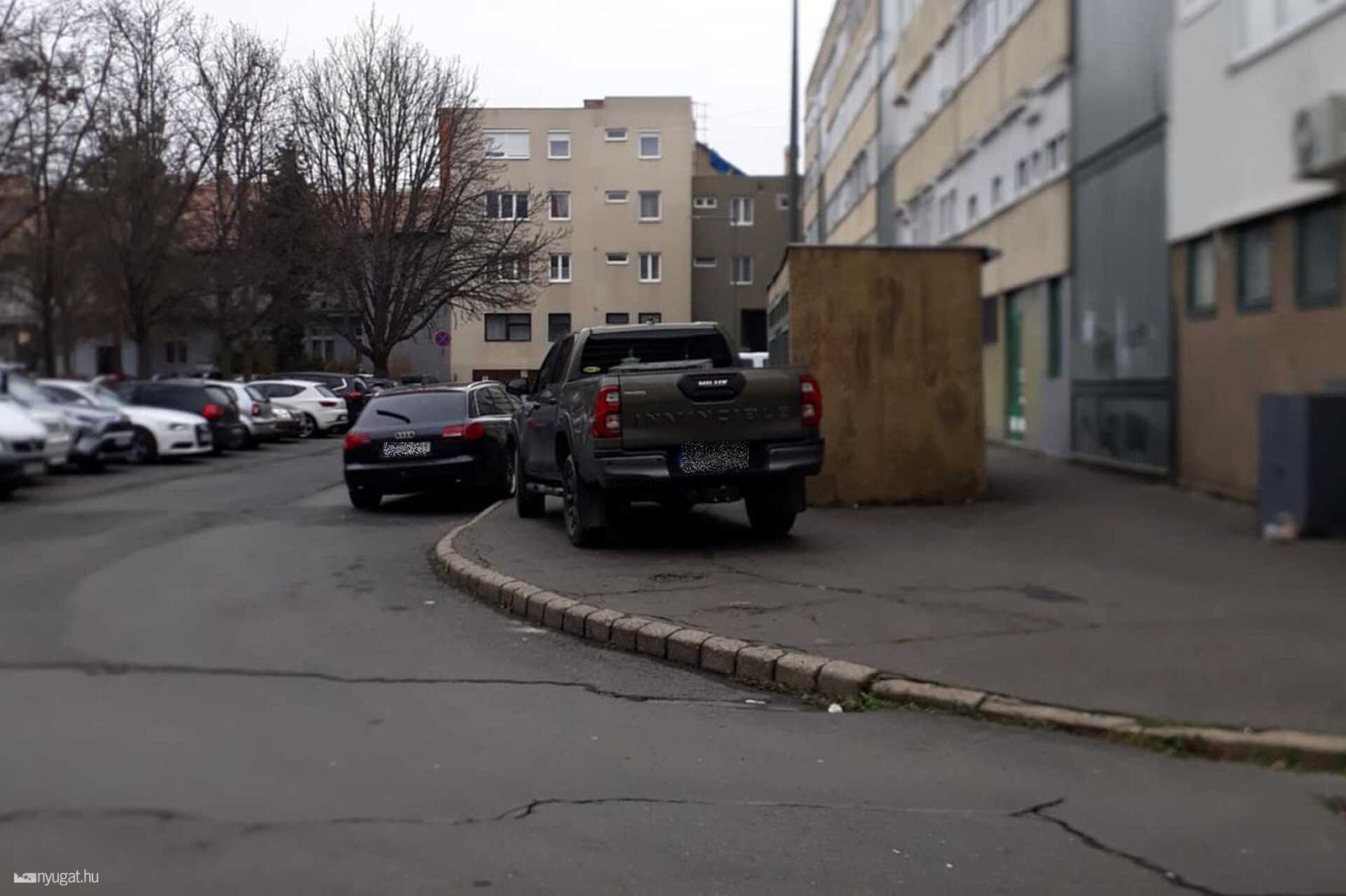 Szabálytalan parkolás, Thököly utcai parkoló