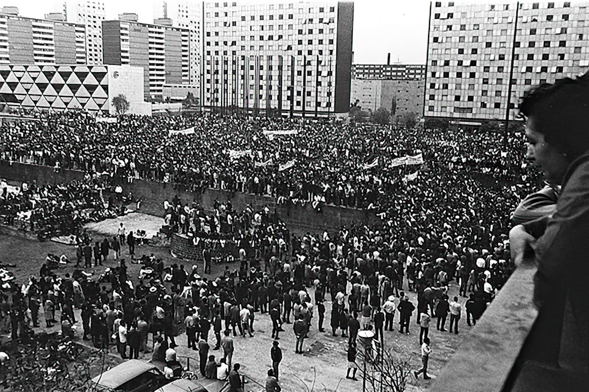 Kormányellenes tüntetés 1968-ban, amit a PRI erőszakkal levert