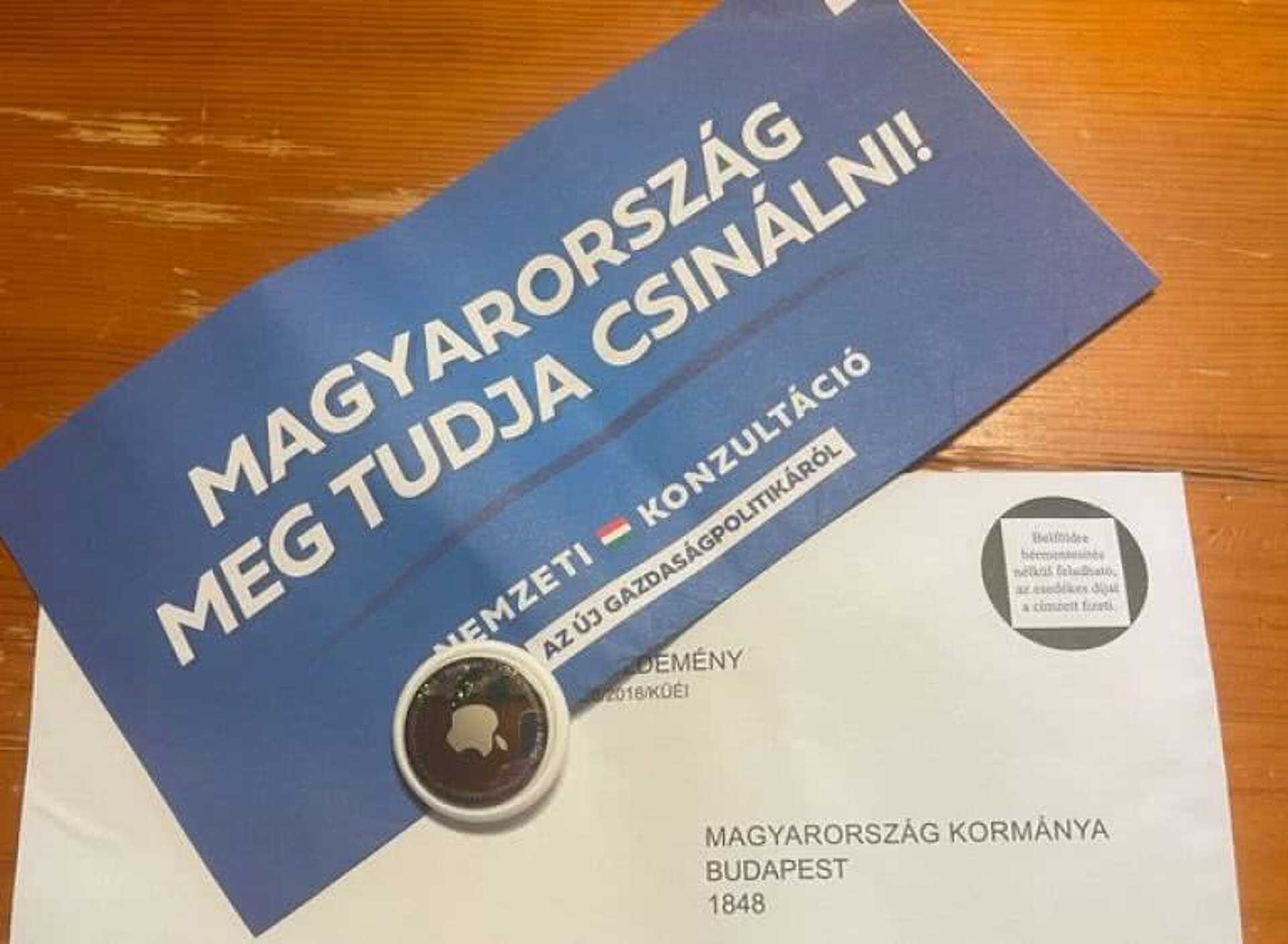 A nemzeti konzultáció és a nyomkövető