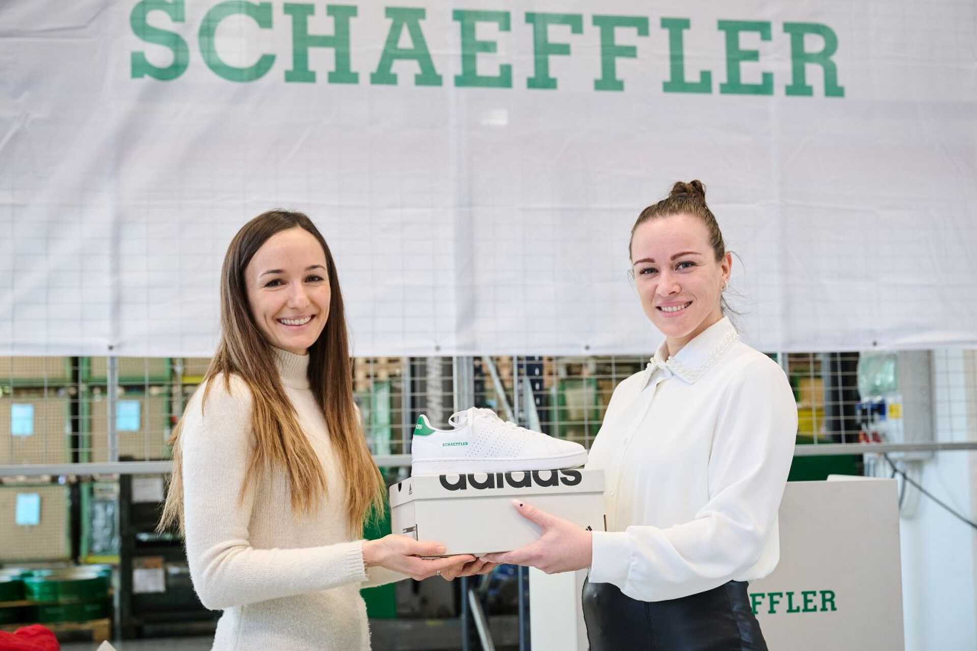 A Schaeffler Savaria logisztikai mérföldkövet ünnepel (PR)