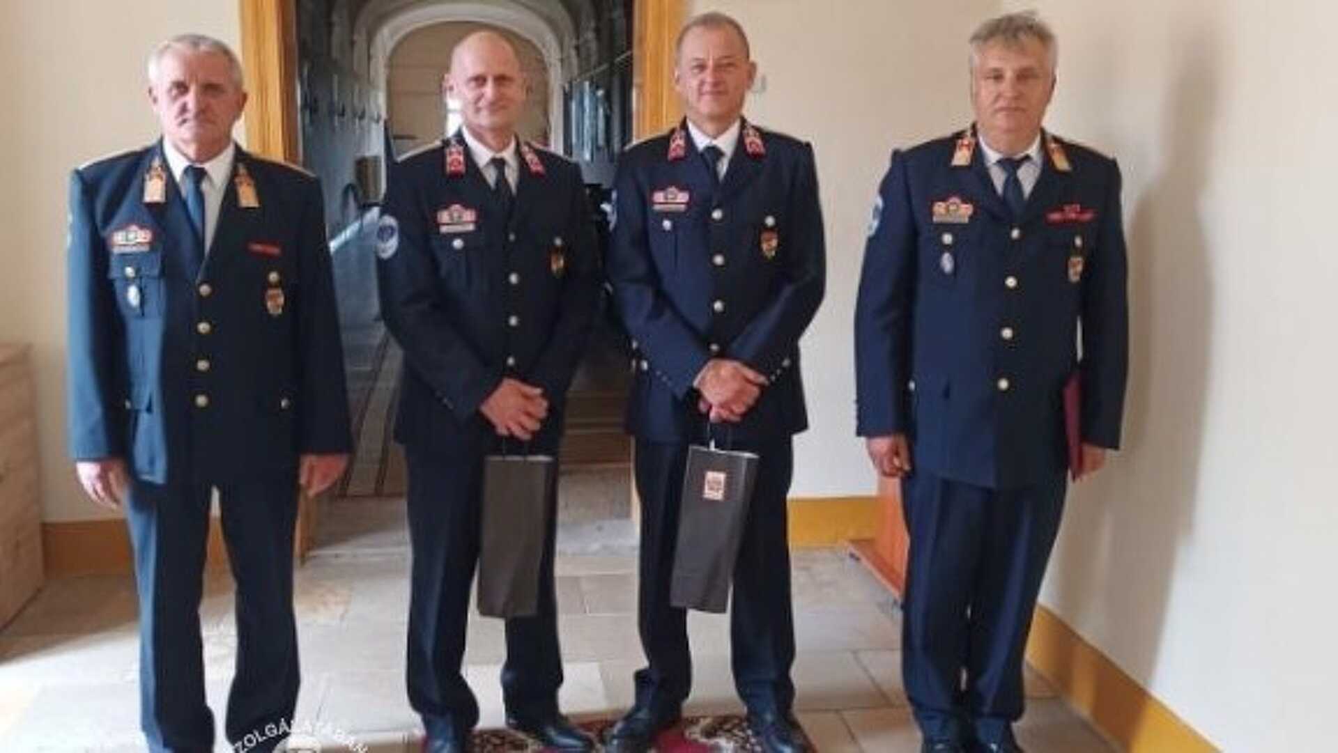 A szentgotthárdi városvezetés is jutalmazta a tűzoltókat
