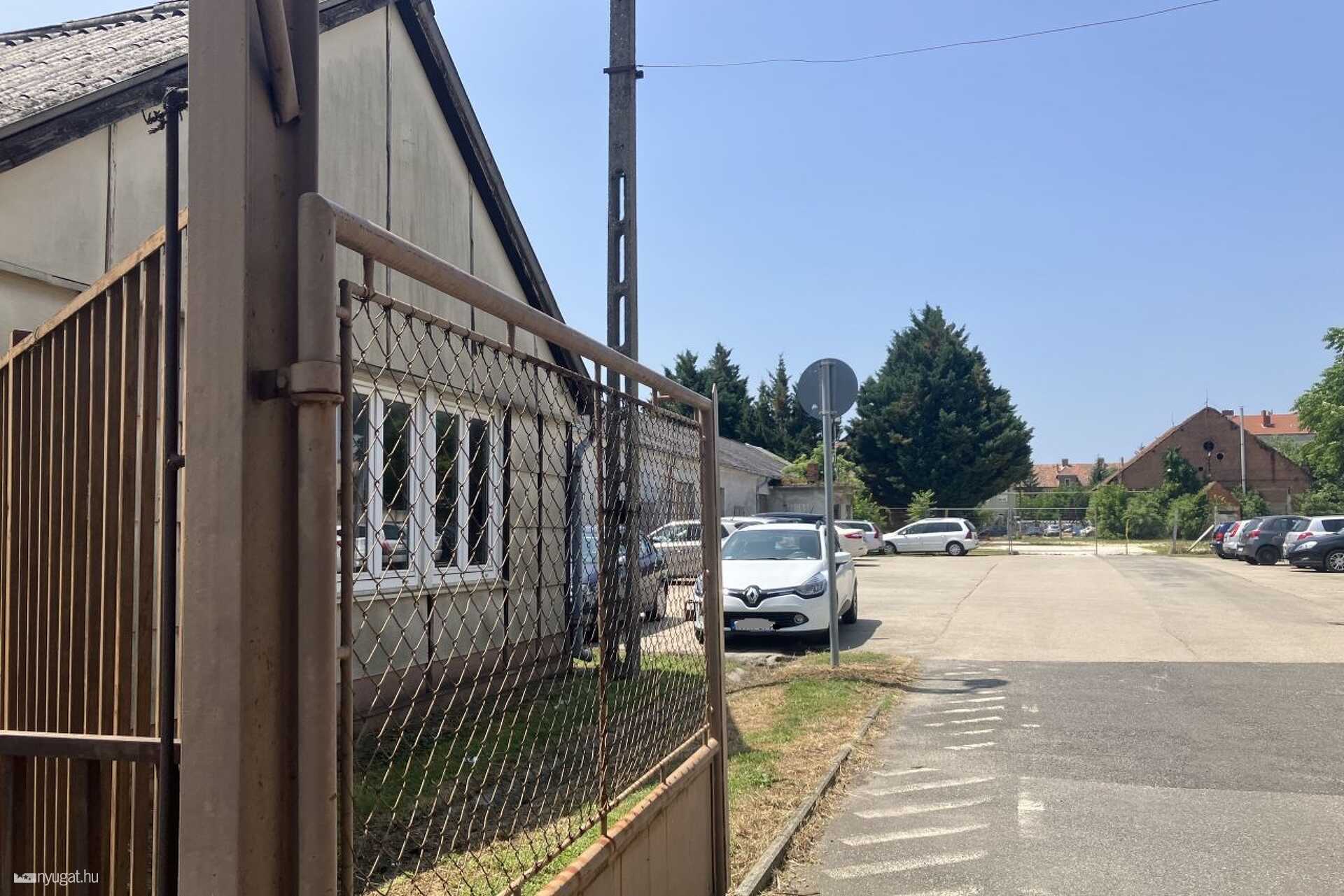 A tervezett intermodális központ helyszíne