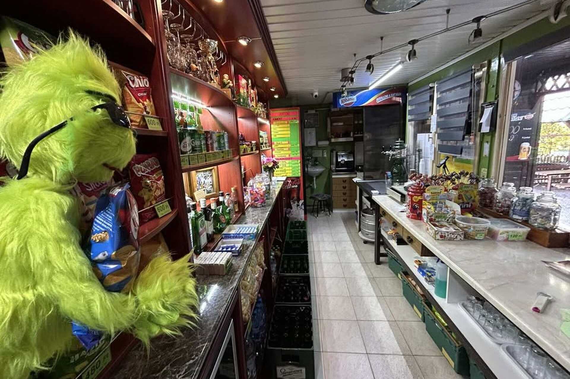 Eladó a parkerdei büfé