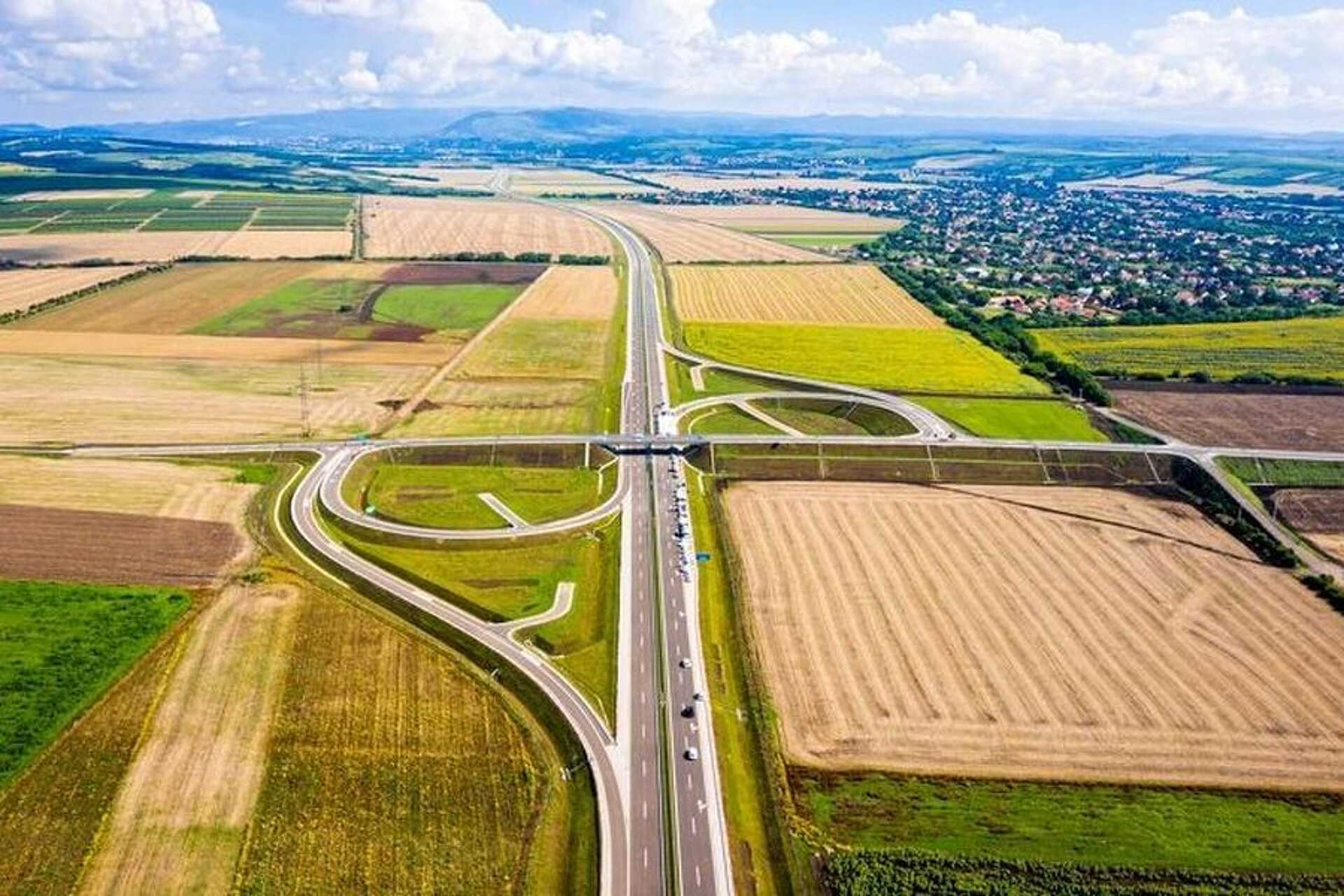 Ilyen lesz a 8-as főút Devecsernél épülő hídja