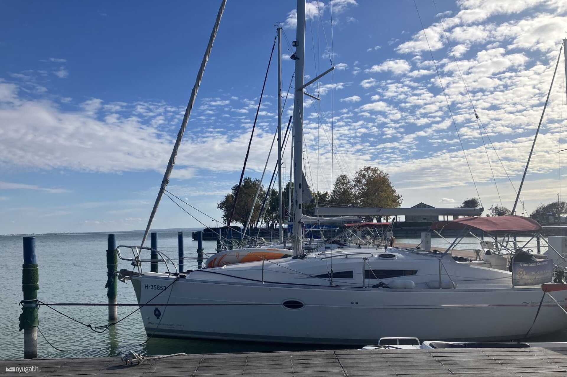 Ősz a balatonfüredi Tagore sétányon 