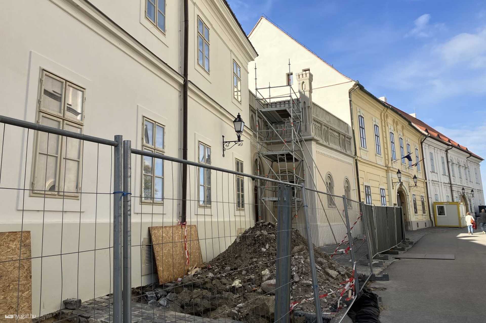 A veszprémi vár felújítása 