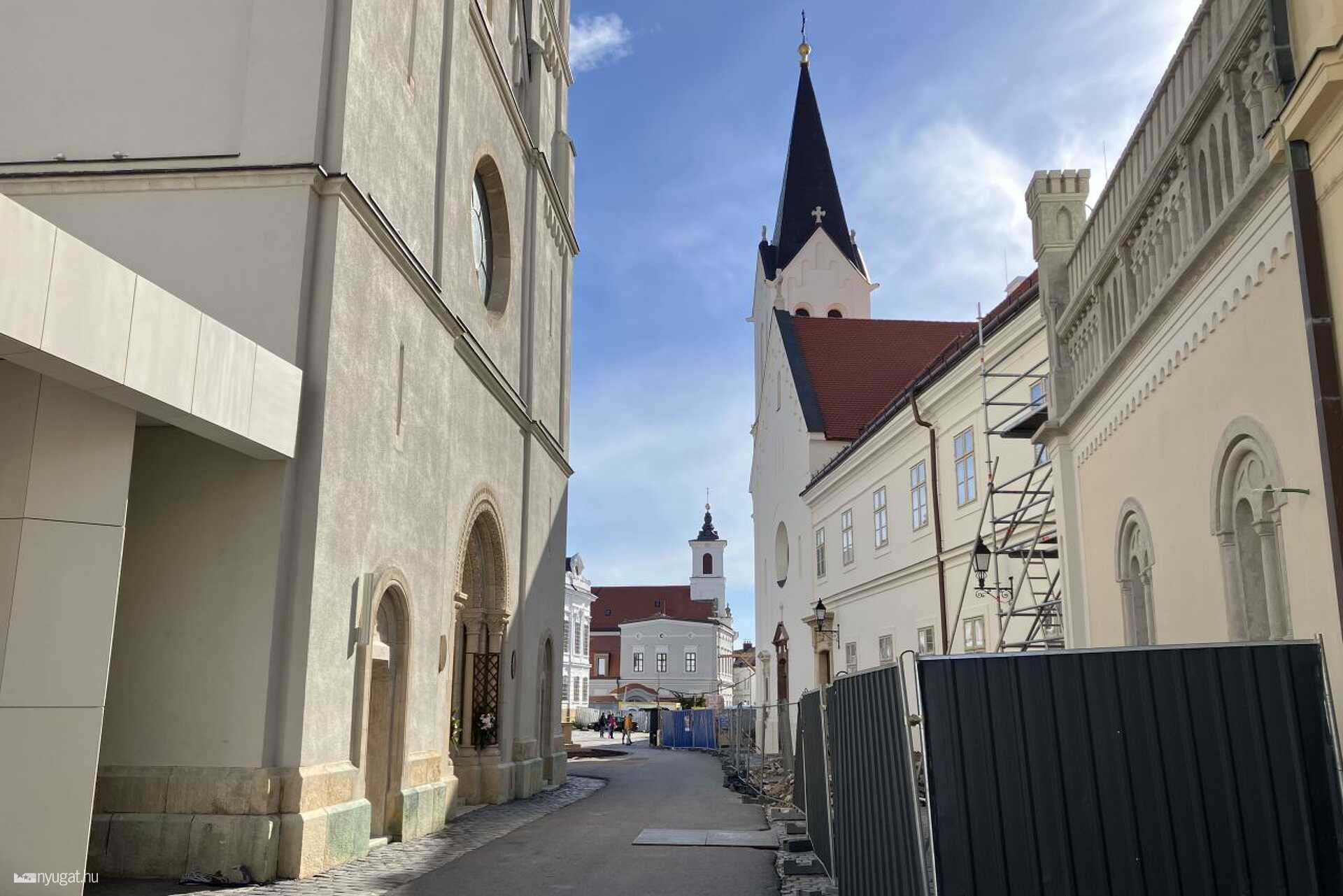 A veszprémi vár felújítása 