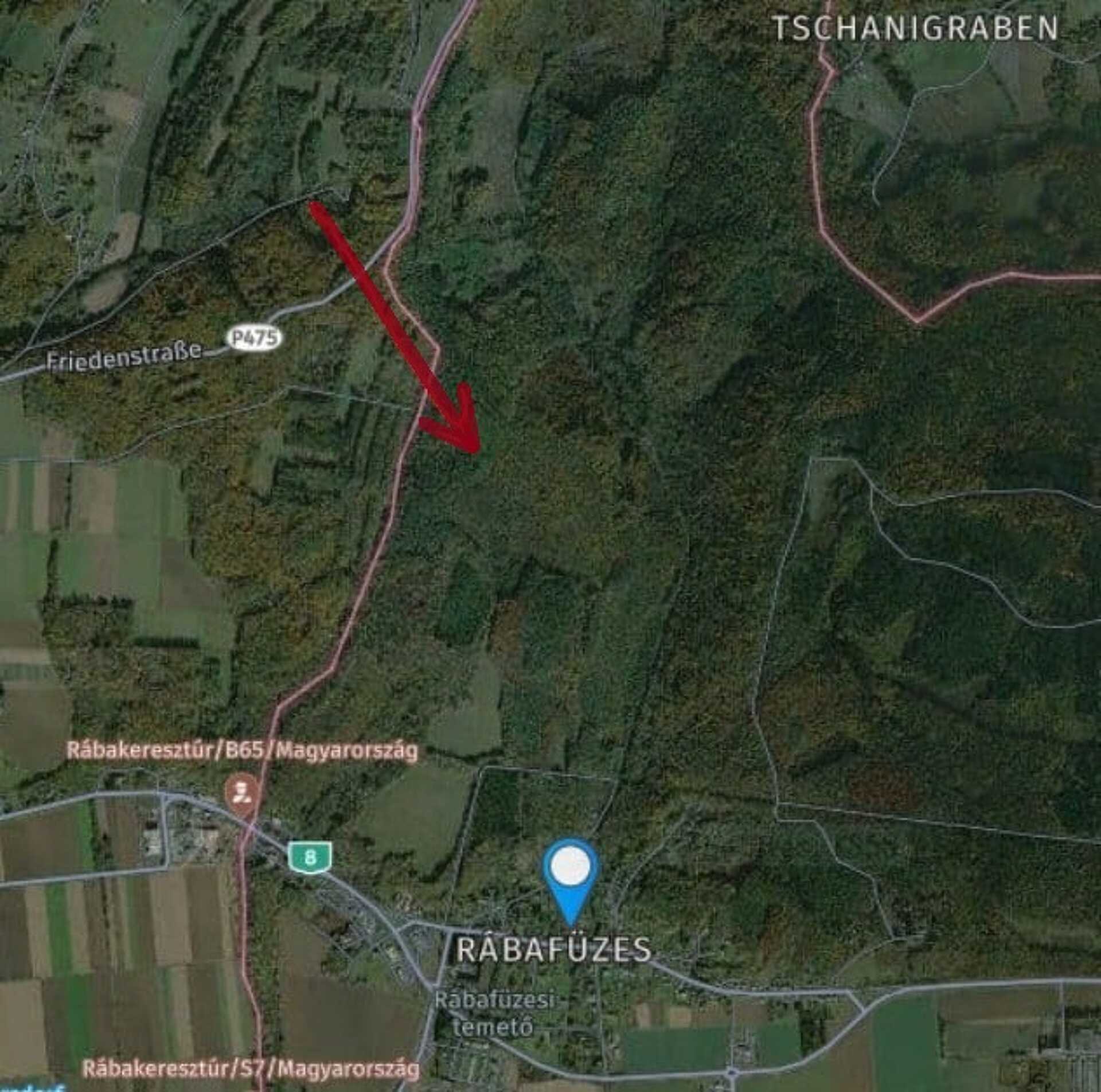 A nyíl mutatja, nagyjából hol található a kút