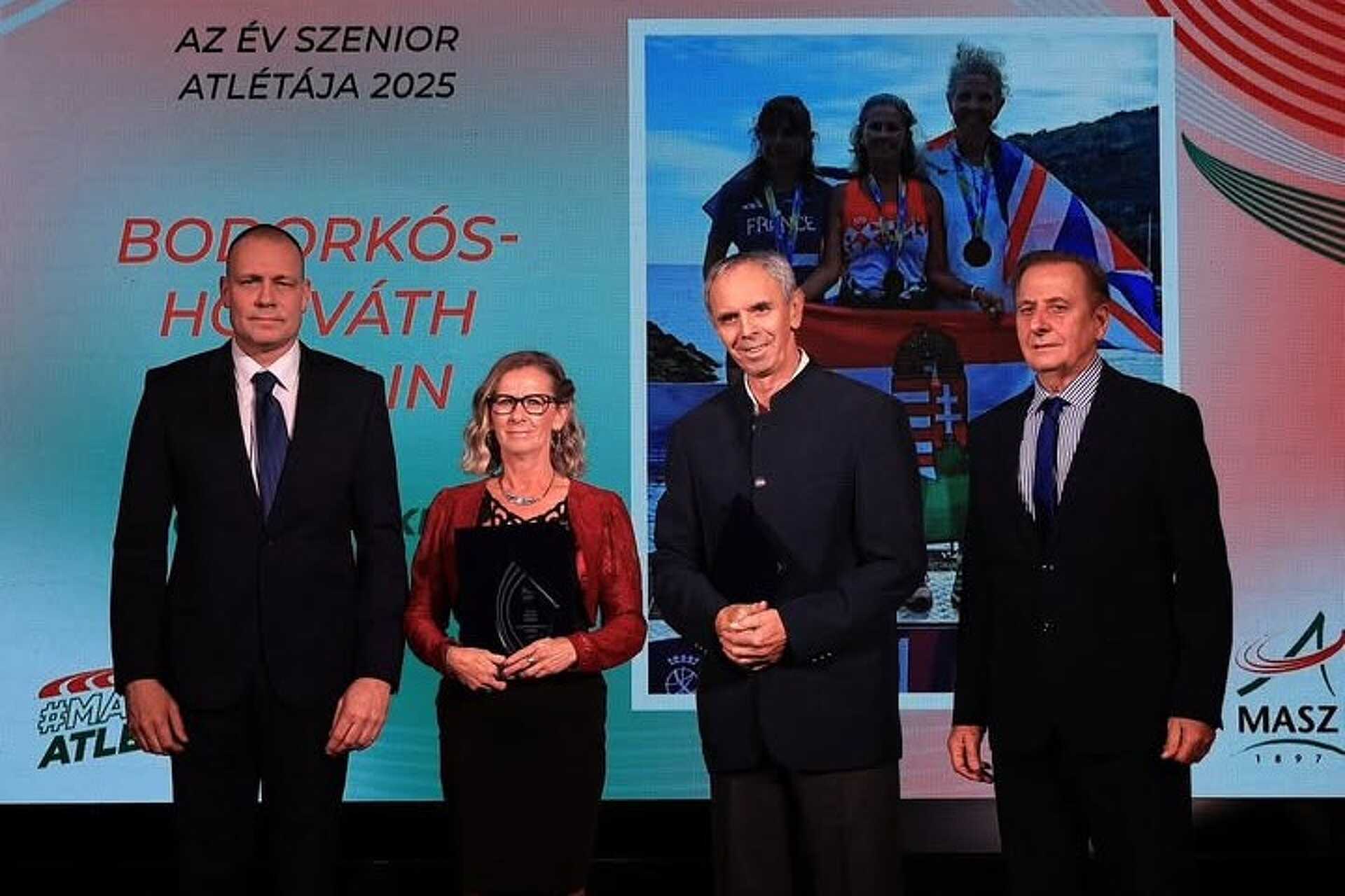 Bodorkós-Horváth Katalin és a díjátadók