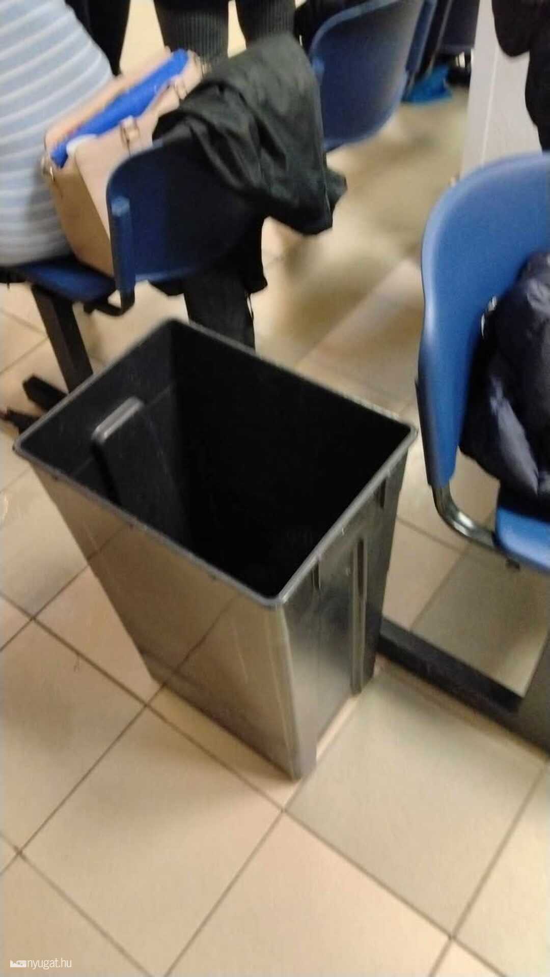 Ismét beázott a sürgősségi tömb a szombathelyi kórházban